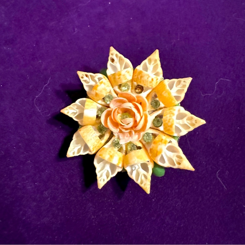 Vintage Seashell Flower Brooch with green bead accents - Picture 1 of 4